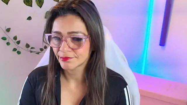 Snapshot of Carol_Miss2 chatting on 12, 2, 2026 Carol Miss2 online show from 12, 2, 2026