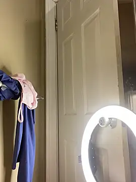 Snapshot of sexybriiiixoxo chatting on 25, 3, 2026 sexybriiiixoxo online show from 25, 3, 2026