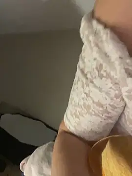 sexybriiiixoxo online show from 22, 5, 2026