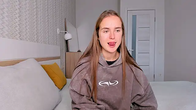 LilMary  online show from 3, 11, 2025