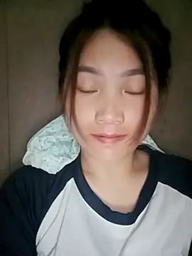 min-xinh online show from 4, 10, 2025