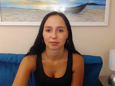 LuisaLive online show from 9, 10, 2025