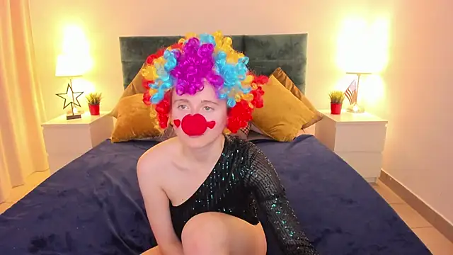 CamillaDreamer online show from 3, 10, 2025