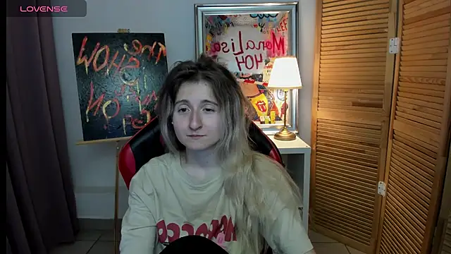 Snapshot of CamillaDreamer chatting on 28, 6, 2026 CamillaDreamer online show from 28, 6, 2026