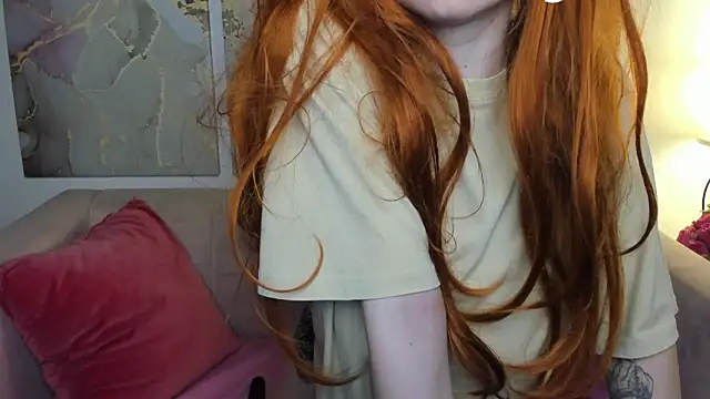 Snapshot of CamillaDreamer chatting on 8, 6, 2026 CamillaDreamer online show from 8, 6, 2026