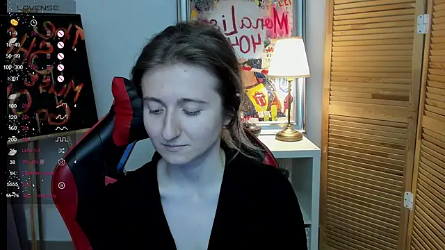 Snapshot of CamillaDreamer chatting on 29, 6, 2026 CamillaDreamer online show from 29, 6, 2026