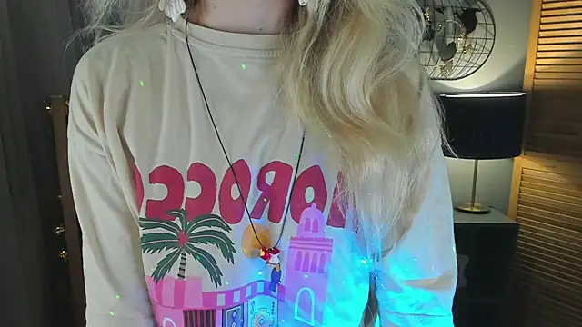 Snapshot of CamillaDreamer chatting on 15, 7, 2026 CamillaDreamer online show from 15, 7, 2026