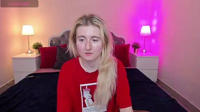 CamillaDreamer online show from 3, 11, 2025