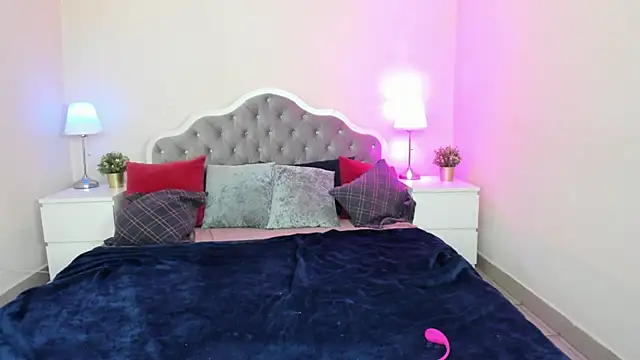 CamillaDreamer online show from 15, 10, 2025