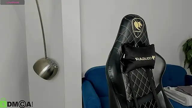 KarinaBroks online show from 13, 11, 2025