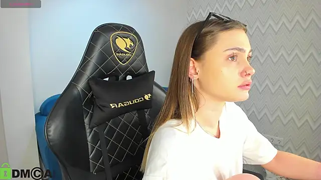 KarinaBroks online show from 25, 11, 2025