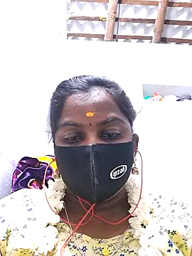 Snapshot of Tamil_Hot_Sindhu chatting on 4, 10, 2025 Tamil Hot Sindhu online show from 4, 10, 2025