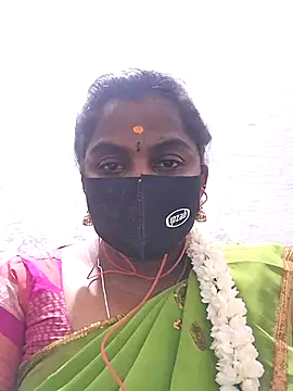 Snapshot of Tamil_Hot_Sindhu chatting on 3, 10, 2025 Tamil Hot Sindhu online show from 3, 10, 2025