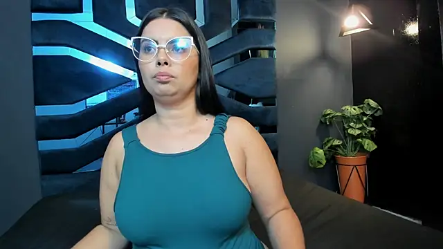 Valka Ross online show from 17, 10, 2025