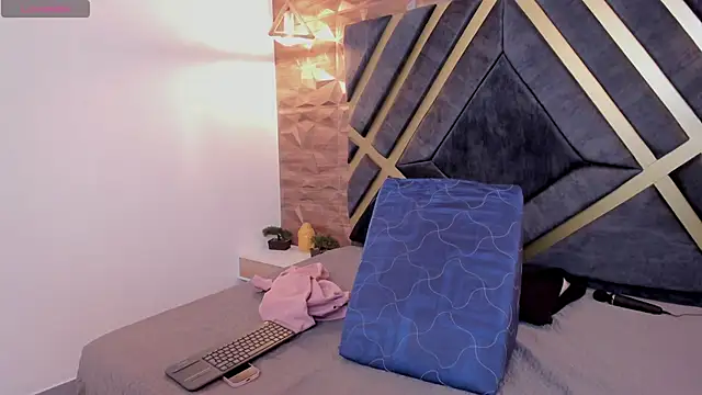 Valka Ross online show from 5, 2, 2026