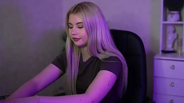 AshleyNikoo online show from 30, 9, 2025