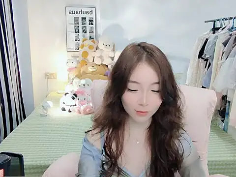 Snapshot of Gardenia-222 chatting on 17, 10, 2025 Gardenia-222 online show from 17, 10, 2025