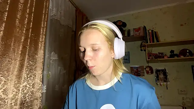 xX Looola Xx online show from 3, 10, 2025