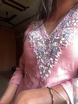 Nencycute1 online show from 5, 10, 2025