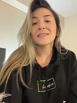 Mariana gom online show from 26, 5, 2026