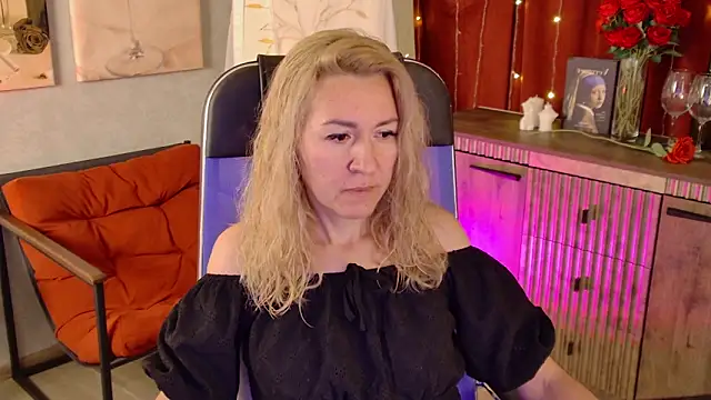 DonnaSmitth online show from 1, 6, 2026