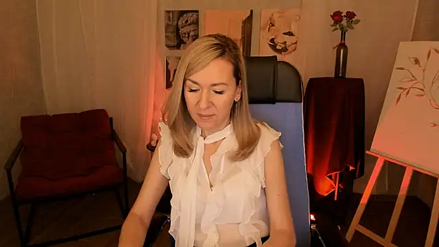 DonnaSmitth online show from 5, 1, 2026