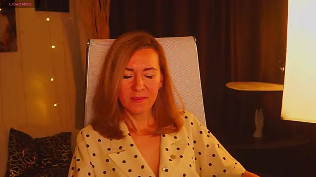 Snapshot of DonnaSmitth chatting on 23, 10, 2025 DonnaSmitth online show from 23, 10, 2025