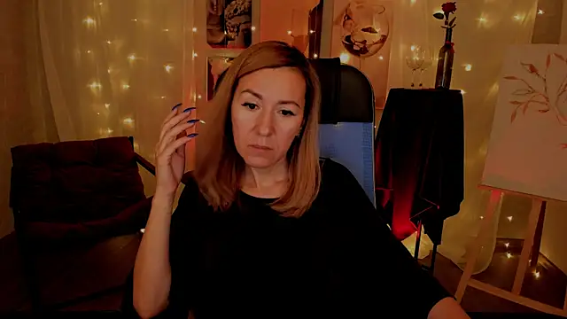 Snapshot of DonnaSmitth chatting on 27, 11, 2025 DonnaSmitth online show from 27, 11, 2025