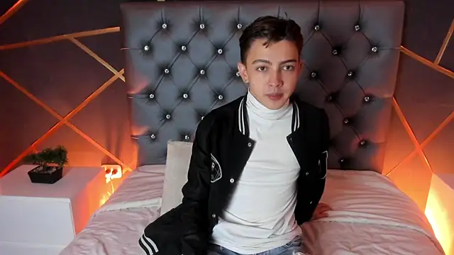 Lian Miller1  online show from 3, 10, 2025