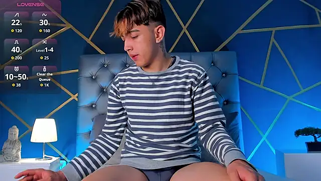 Lian Miller1  online show from 12, 3, 2026