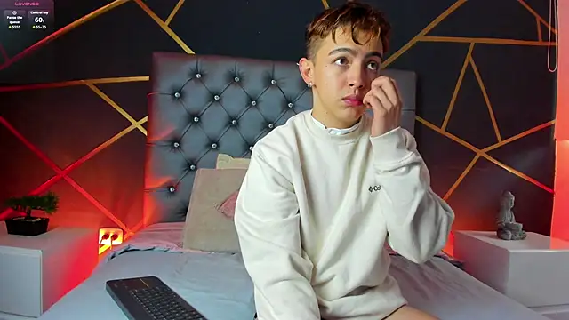 Lian Miller1  online show from 27, 10, 2025