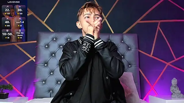 Lian Miller1  online show from 13, 11, 2025