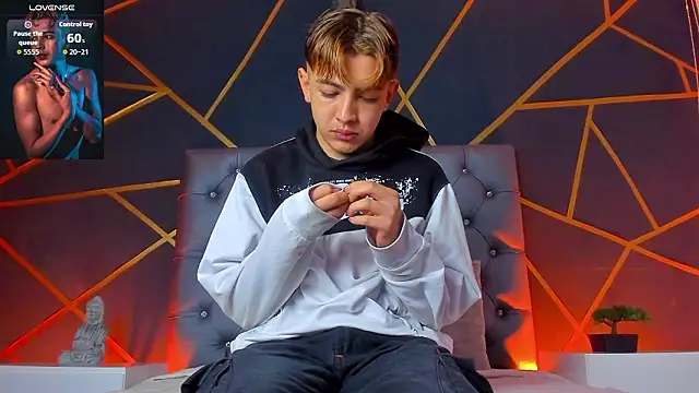 Lian Miller1  online show from 14, 1, 2026