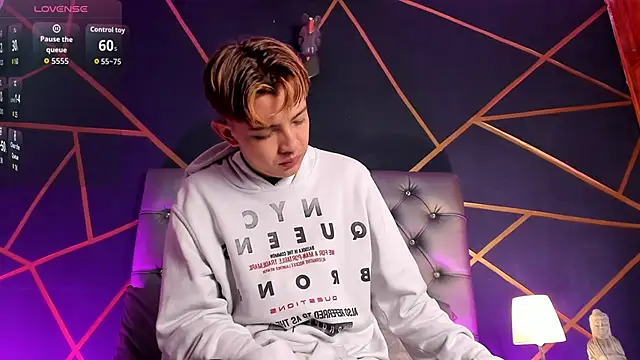 Lian Miller1  online show from 24, 3, 2026