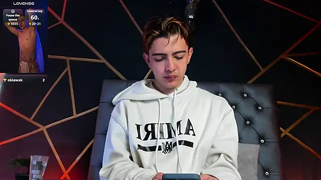 Lian Miller1  online show from 1, 12, 2025