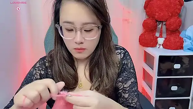 NEWONETO online show from 8, 11, 2025