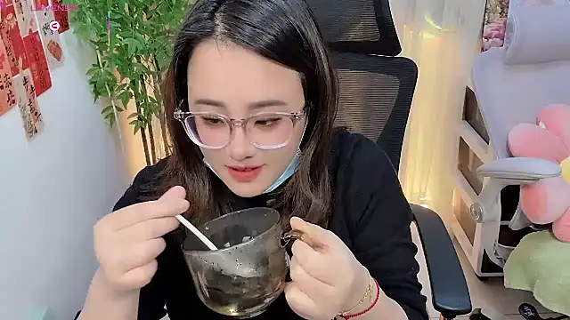 NEWONETO online show from 25, 2, 2026