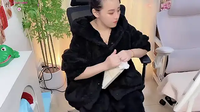 NEWONETO online show from 14, 1, 2026