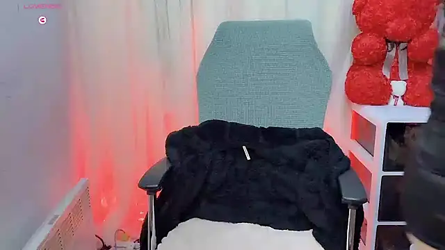 NEWONETO online show from 9, 11, 2025