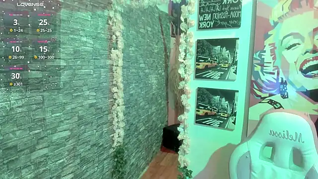 Snapshot of valery__star chatting on 11, 10, 2025 valery star online show from 11, 10, 2025