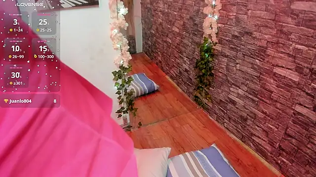 Snapshot of valery__star chatting on 30, 9, 2025 valery star online show from 30, 9, 2025