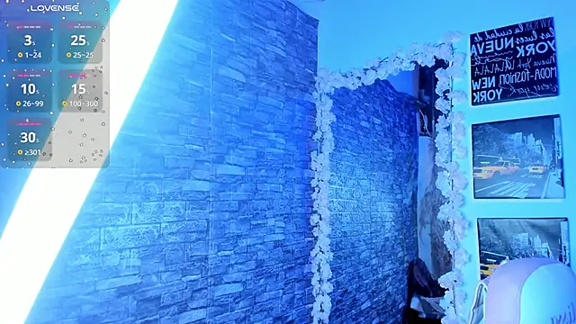 Snapshot of valery__star chatting on 28, 10, 2025 valery star online show from 28, 10, 2025