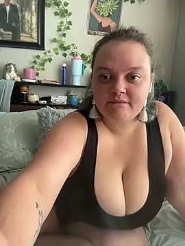 Snapshot of xXJJIvyXx chatting on 11, 10, 2025 xXJJIvyXx online show from 11, 10, 2025