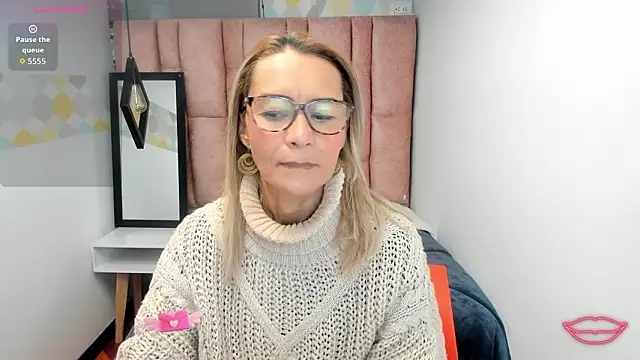 Issa Milf   online show from 5, 2, 2026