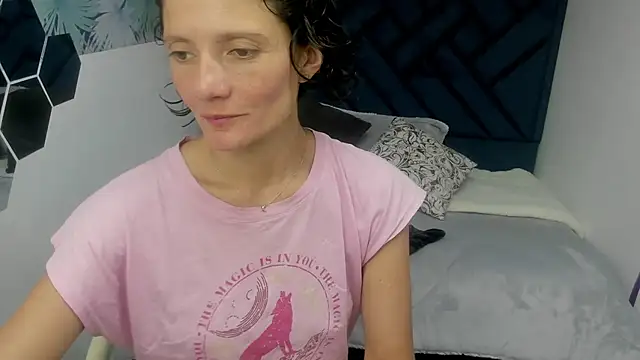 Valery More   online show from 26, 10, 2025