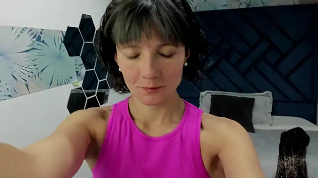 Valery More   online show from 18, 11, 2025