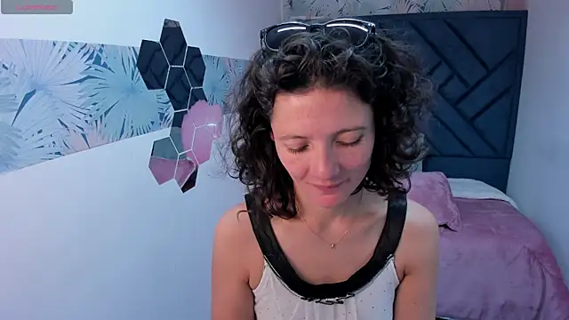 Valery More   online show from 2, 6, 2026