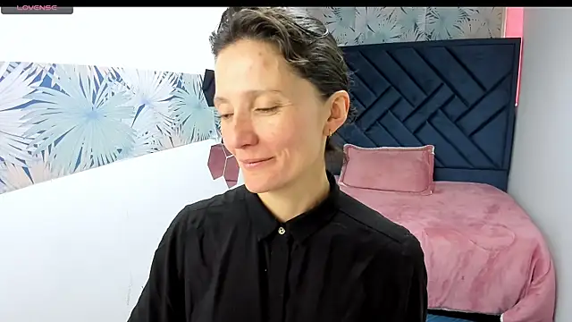 Valery More   online show from 2, 3, 2026