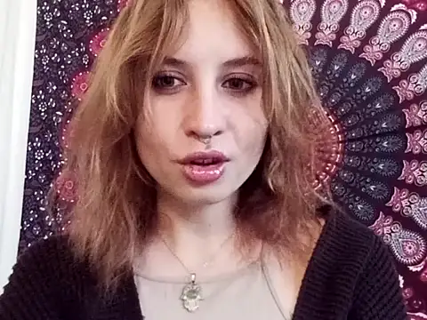 AdalynKiss online show from 3, 10, 2025