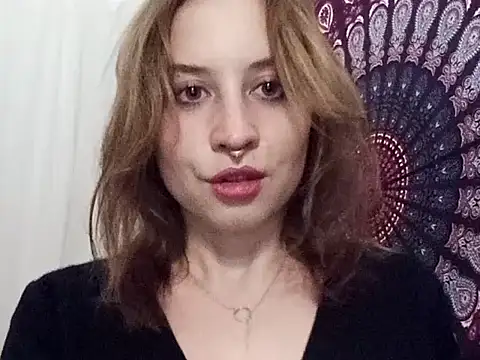 AdalynKiss online show from 10, 10, 2025